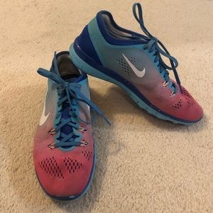 ⭐️NIKE⭐️ Free Run TR 3 | Size 7 | Blue/Pink